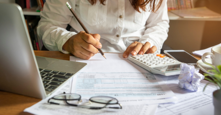 How To Budget When Your Salary Varies as a Locum Tenens